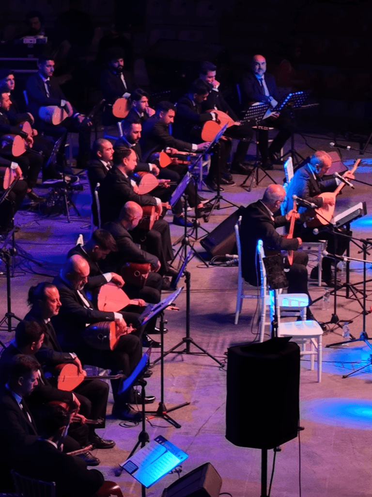 “Great Poets and 40 Saz”: The Voice of Anatolia Rises Again on the 21st-Century Stage